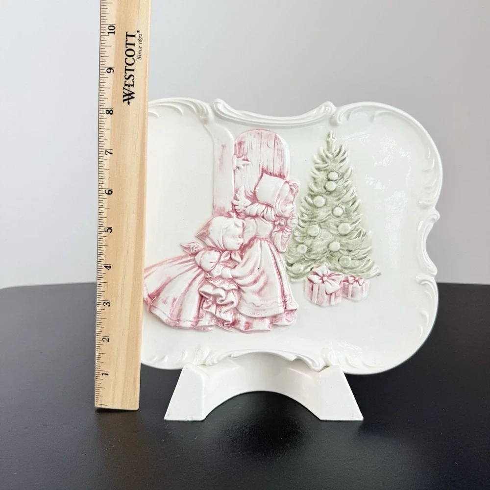 Vintage 1981 Handmade Christmas Ceramic Plate With Stand Cottagecore Santa Kids